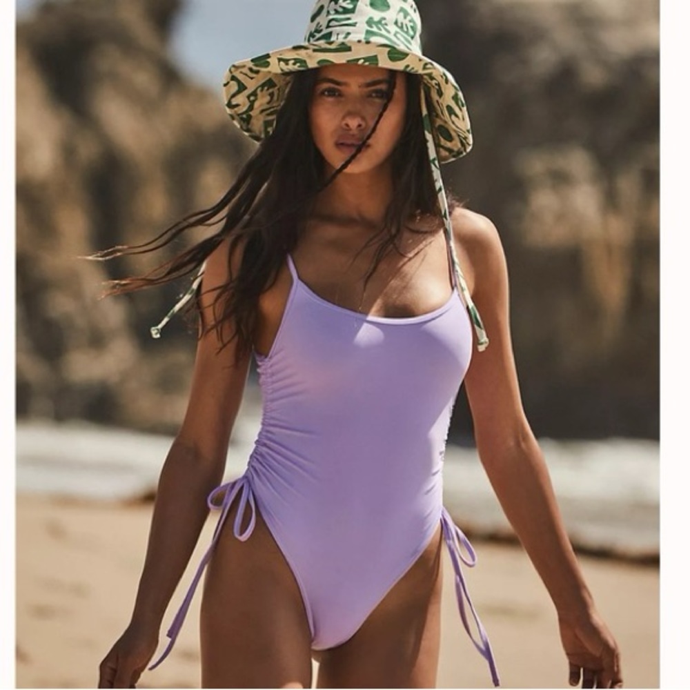 NWT Free People X GNASH String One-Piece Swimsuit size 2 Z468